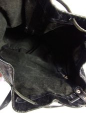 画像11: クタっとしたレザー感 ブラック 色合い風合いが素敵 レディース レトロ 鞄 リュック (11)