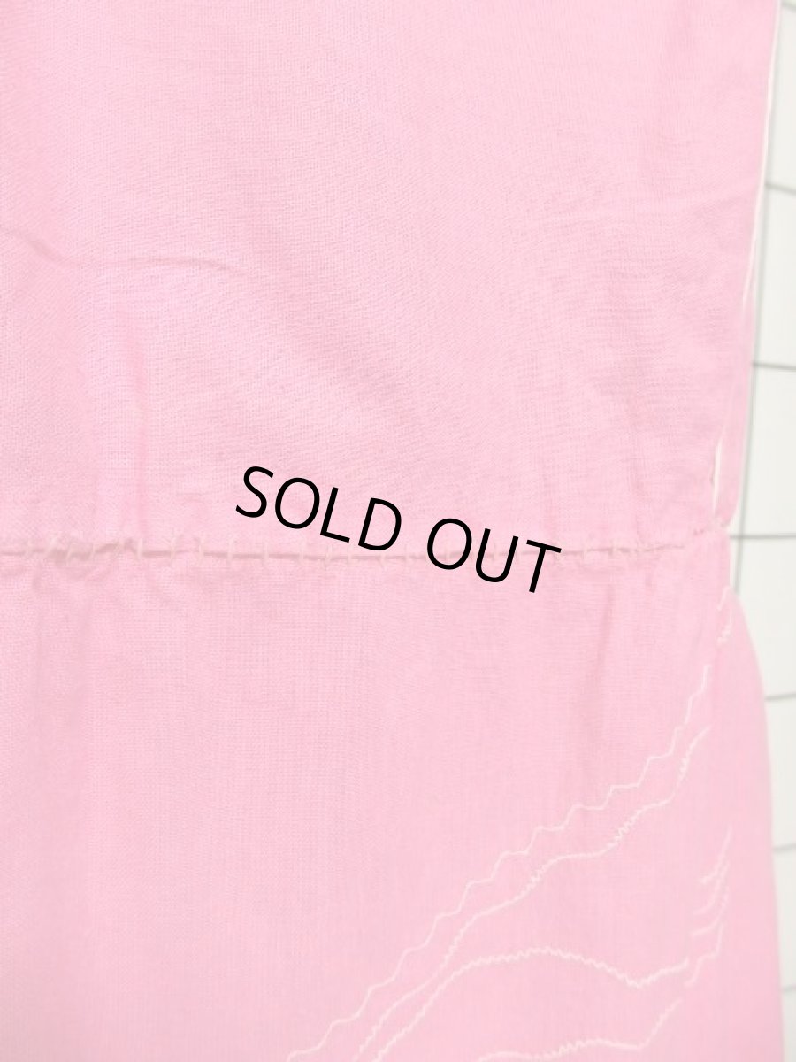 画像16: ピンク ステッチ入り レトロ ヨーロッパ古着 ヴィンテージワンピース【6407】 (16)