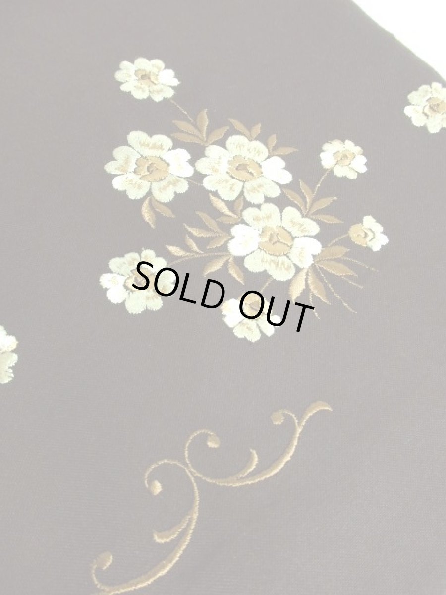 画像12: RoseDirndlAUSBAYERN お花刺繍 ブラウン フロントジッパー ノースリーブ クラシカル ディアンドル チロルワンピース ドイツ民族衣装 舞台 演奏会 フォークダンス オクトーバーフェスト 【6414】 (12)