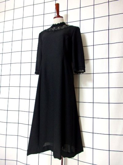 画像1: フラワーレースで上品なフォーマルデザイン♪Black Collar★70's大人クラシカルなヴィンテージドレス