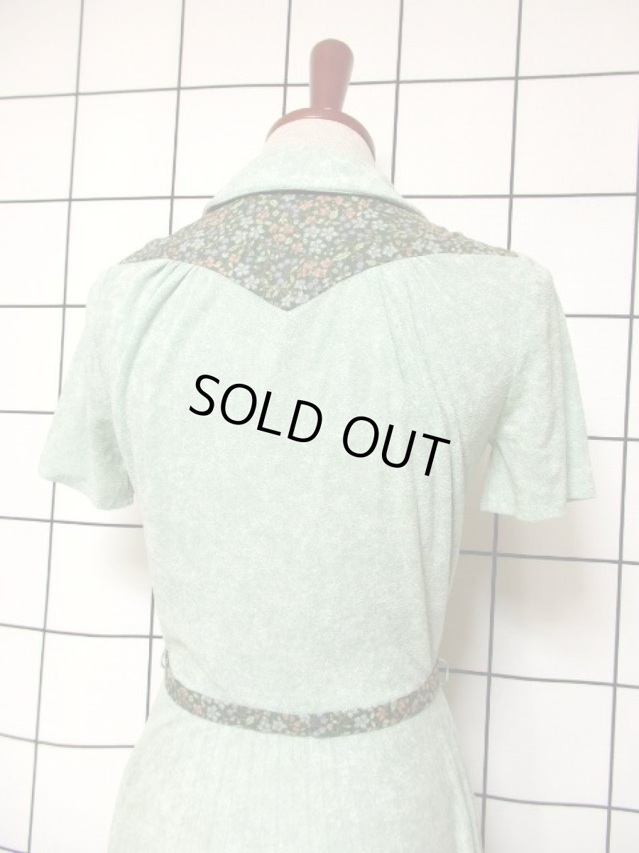 画像6: 小花柄 グリーン 首元ウエストリボン 切り替えし 半袖 レトロ USA古着 ヴィンテージワンピース (6)