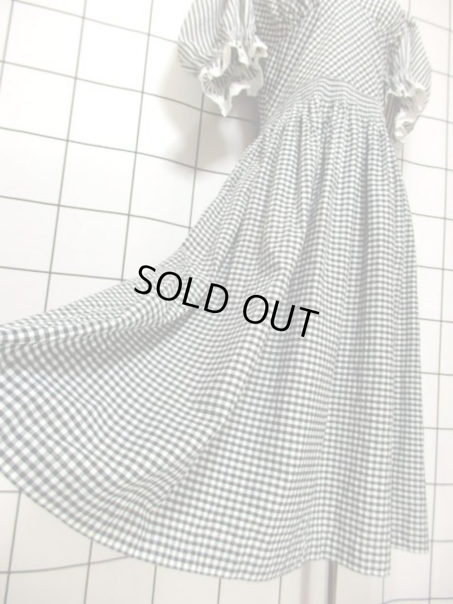 画像11: ギンガムチェック ストライプ ブラック ホワイト グレー 西ドイツ製 パフスリーブ袖 ガーリー クラシカル ディアンドル チロルワンピース ドイツ民族衣装 舞台 演奏会 フォークダンス オクトーバーフェスト 【6574】 (11)