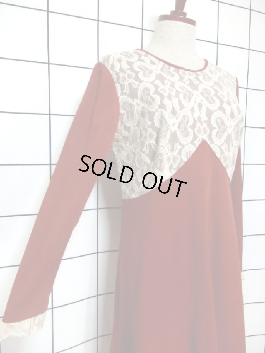 画像4: 70年代 アンティークレース リボンモチーフ 長袖 クラシカル ガーリー パーティースタイル ヨーロッパ古着 ヴィンテージドレス  【6595】 (4)