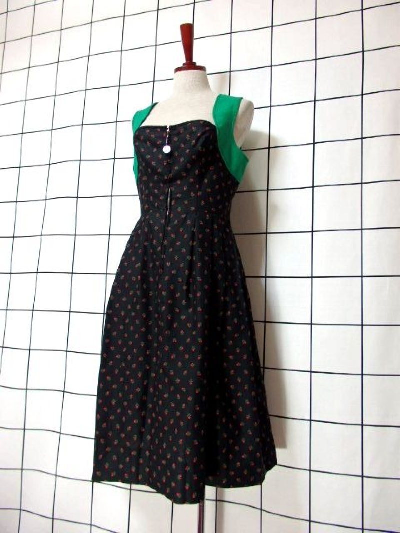 画像1: 小花柄 ブラック グリーン 切り替えし フロントジッパー ノースリーブ ディアンドル チロルワンピース ドイツ民族衣装 舞台 演奏会 フォークダンス オクトーバーフェスト 【6652】
