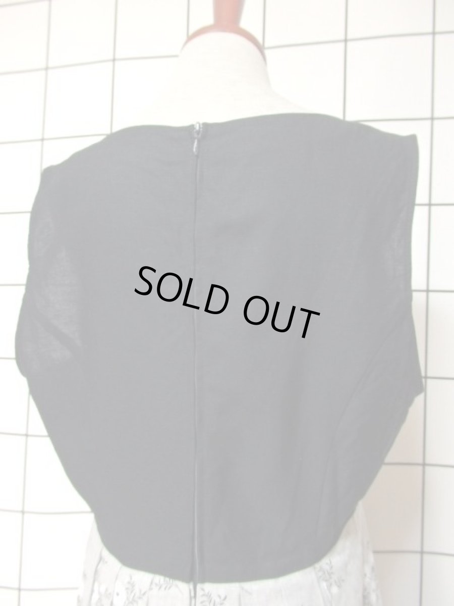 画像6: リネン ブラック グレー モノトーン 切り替えし 花柄 ノースリーブ ディアンドル チロルワンピース ドイツ民族衣装 舞台 演奏会 フォークダンス オクトーバーフェスト 【6739】 (6)