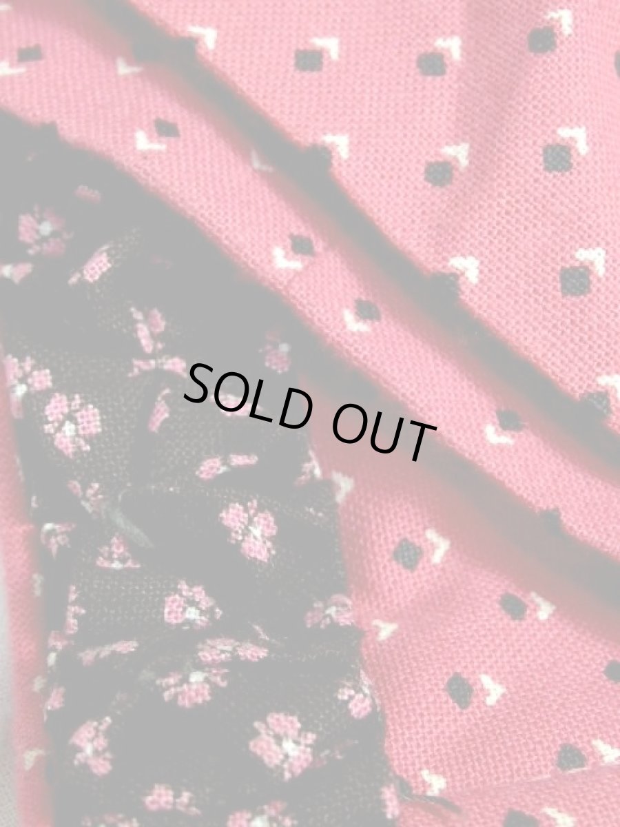 画像13: 小花柄モチーフ  フロントジッパー ノースリーブ ガーリー ディアンドル チロルワンピース ドイツ民族衣装 舞台 演奏会 フォークダンス オクトーバーフェスト 【Y6792】 (13)