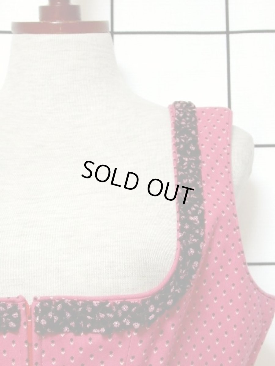 画像8: 小花柄モチーフ  フロントジッパー ノースリーブ ガーリー ディアンドル チロルワンピース ドイツ民族衣装 舞台 演奏会 フォークダンス オクトーバーフェスト 【Y6792】 (8)