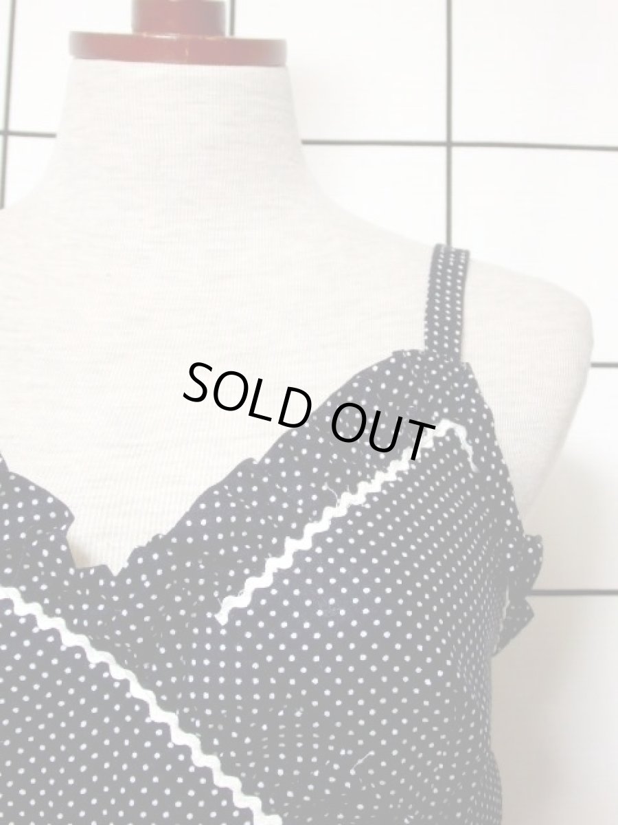 画像9: チロリアン調 ドット 花刺繍 チロルテープ フリル ブラック ホワイト クラシカル ノースリーブ レトロ ガーリー ヨーロッパ古着 ヴィンテージドレス (9)