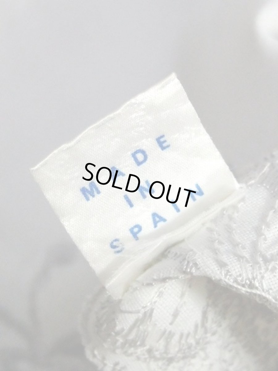 画像19: スペイン製 お花刺繍 カットワークデザイン ホワイト 白 前開き クラシカル レトロ ノースリーブ ヨーロッパ古着 ヴィンテージワンピース 【6028】 (19)