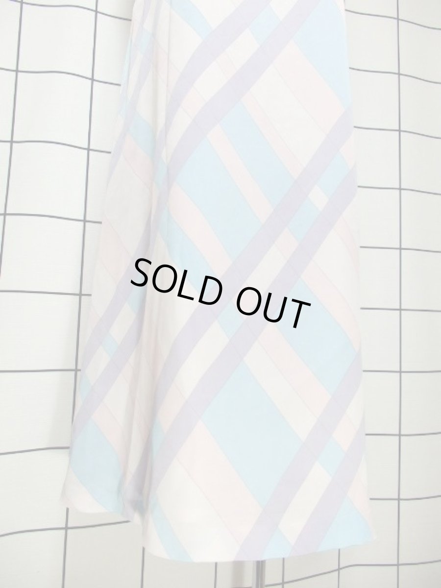 画像14: 斜めチェック柄 パステル調 上品 バックウエストリボン ノースリーブ レトロ ヨーロッパ古着 ヴィンテージワンピース【5370】 (14)