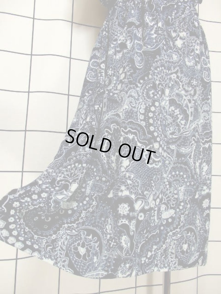 画像12: スカーフプリント ネイビー ホワイト 首元リボン 70年代 ウエストゴム 半袖 昭和レトロ 国産古着 レトロワンピース 【6864】 (12)