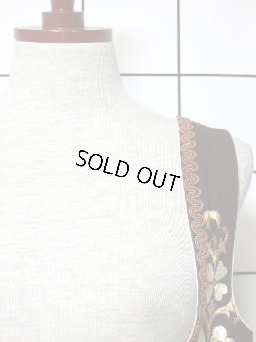 画像10: RoseDirndl AUSBAYERN 刺繍 ブラウン フロントジッパー ノースリーブ クラシカル ディアンドル チロルワンピース ドイツ民族衣装 舞台 演奏会 フォークダンス オクトーバーフェスト 【6896】 (10)