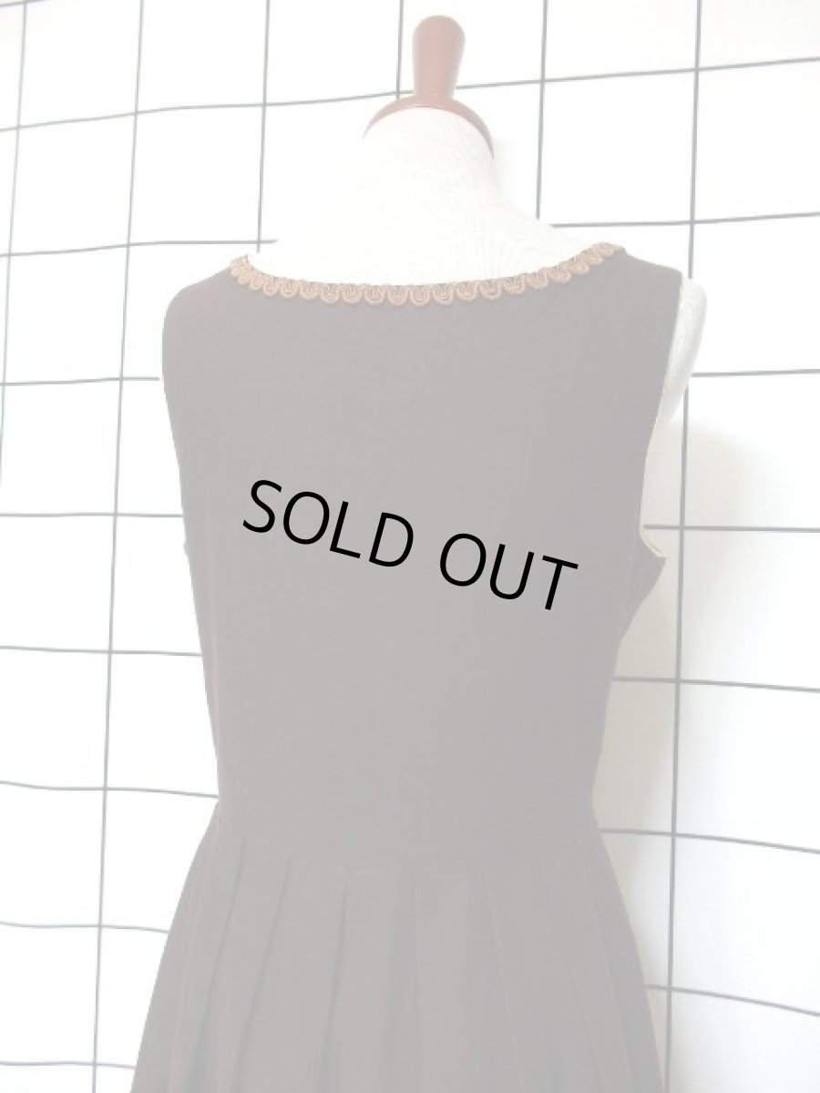 画像6: RoseDirndl AUSBAYERN 刺繍 ブラウン フロントジッパー ノースリーブ クラシカル ディアンドル チロルワンピース ドイツ民族衣装 舞台 演奏会 フォークダンス オクトーバーフェスト 【6896】 (6)