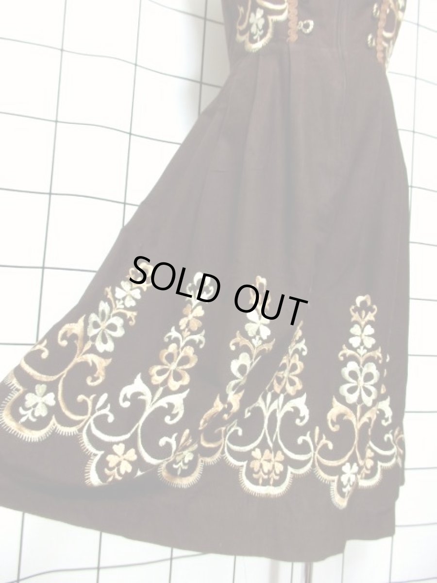 画像12: RoseDirndl AUSBAYERN 刺繍 ブラウン フロントジッパー ノースリーブ クラシカル ディアンドル チロルワンピース ドイツ民族衣装 舞台 演奏会 フォークダンス オクトーバーフェスト 【6896】 (12)