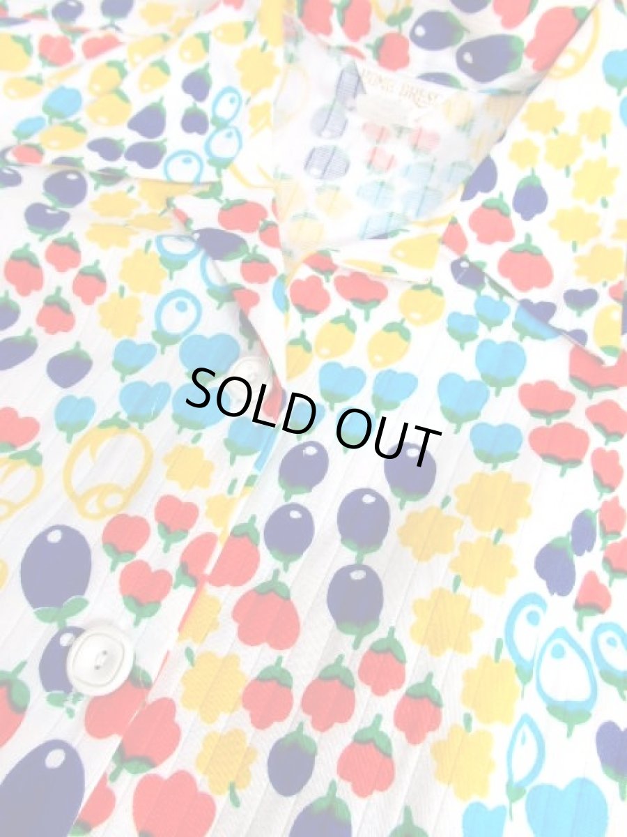 画像12: 70's 木の実柄 ポップ ホワイト レッド イエロー ブルー ノースリーブ 昭和レトロ 国産古着 レトロワンピース【5980】 (12)