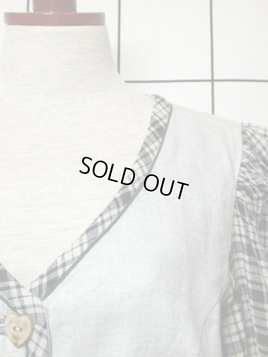 画像10: チェック柄 グレー モノトーン 前開き 切り替えし 袖あり フォークロア ディアンドル チロルワンピース ドイツ民族衣装 舞台 演奏会 フォークダンス オクトーバーフェスト【6949】 (10)