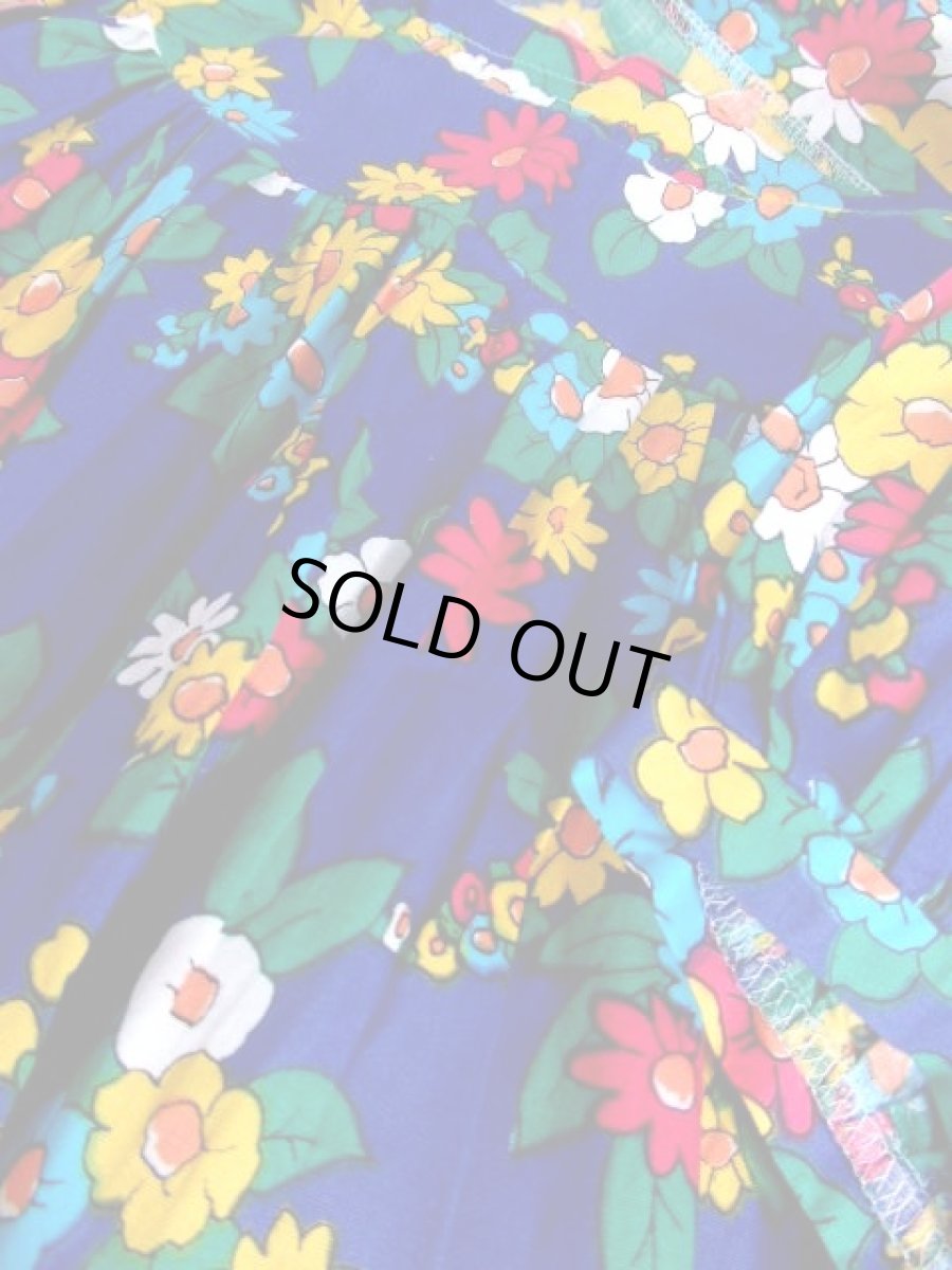 画像14: レトロポップ 花柄 ブルー パフスリーブ カラフル ゆったり 70's レトロ レディース 半袖 昭和レトロ 国産古着 ヴィンテージワンピース【6969】 (14)