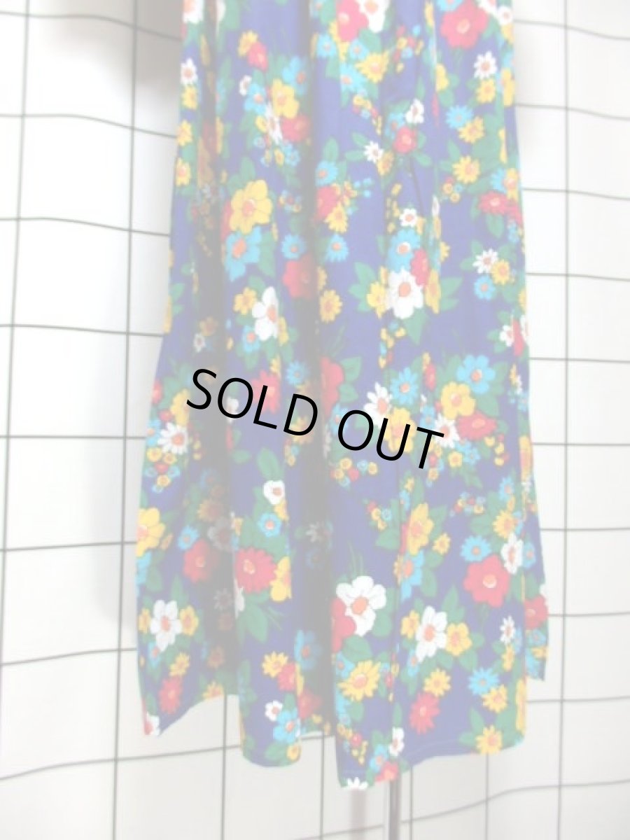 画像12: レトロポップ 花柄 ブルー パフスリーブ カラフル ゆったり 70's レトロ レディース 半袖 昭和レトロ 国産古着 ヴィンテージワンピース【6969】 (12)