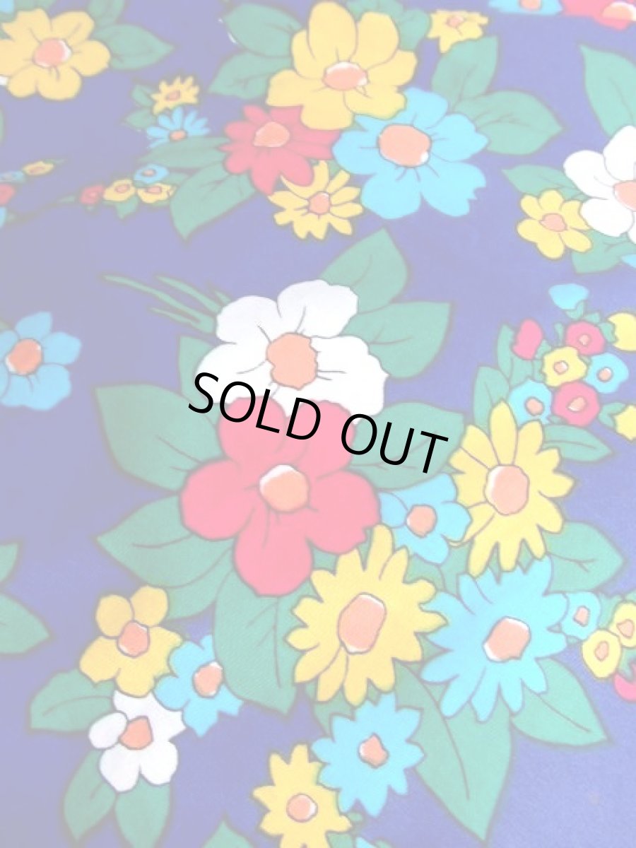 画像15: レトロポップ 花柄 ブルー パフスリーブ カラフル ゆったり 70's レトロ レディース 半袖 昭和レトロ 国産古着 ヴィンテージワンピース【6969】 (15)