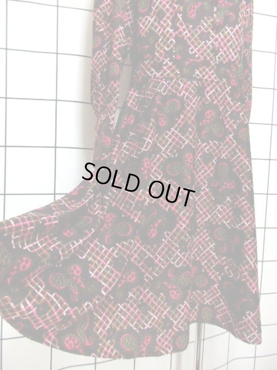 画像14: ペイズリーモチーフ 大きな襟 ダークブラウン 長袖 レトロ ヨーロッパ古着 ヴィンテージワンピース【6997】  (14)