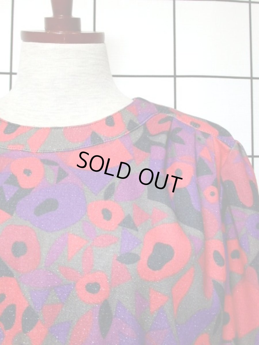 画像10: サイケ アート柄 パープル レッド ブラック ウエストゴム ラメ レトロ 長袖 ヨーロッパ古着 ヴィンテージワンピース【7012】 (10)