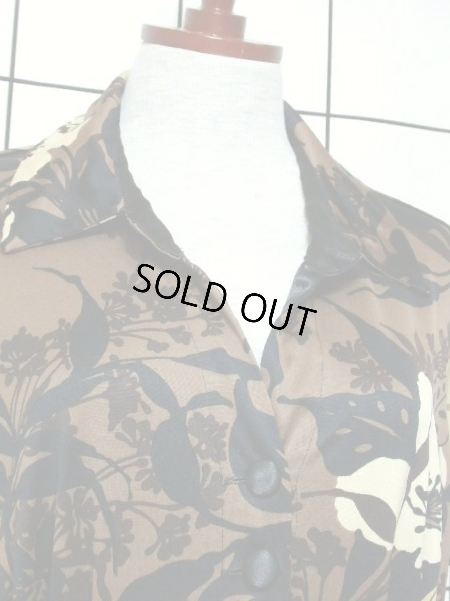 画像3: レトロモダン 花柄 ブラウン ブラック ベージュ レトロ 半袖 USA古着 ヴィンテージワンピース【7030】 (3)