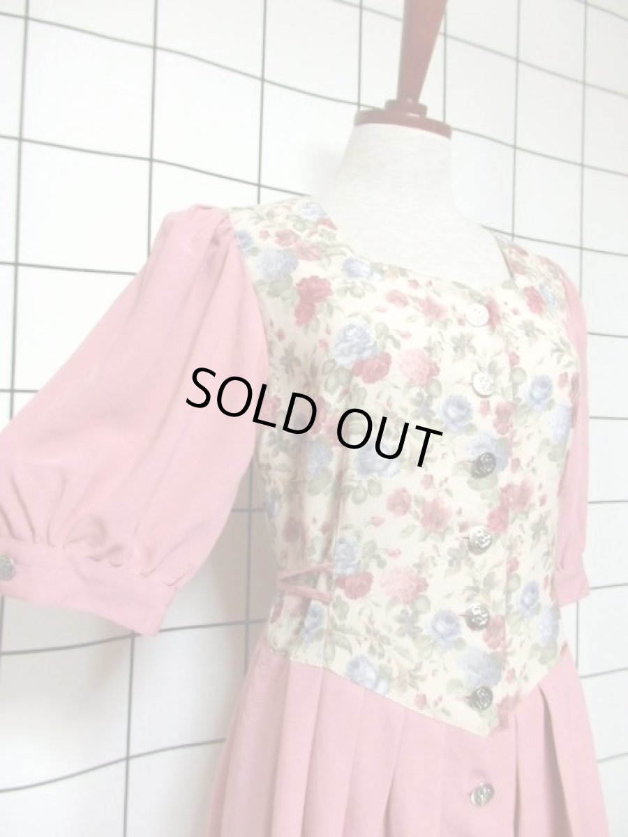 画像4: リネン 花柄 前開き 切り替えし リボン紐 ベージュ ピンク 袖あり クラシカル フォークロア ヨーロッパ古着 ディアンドル チロルドレス ドイツ民族衣装 仮装 舞台 演劇 演奏会 ドレス フォークダンス オクトーバーフェスト【Y7031】 (4)