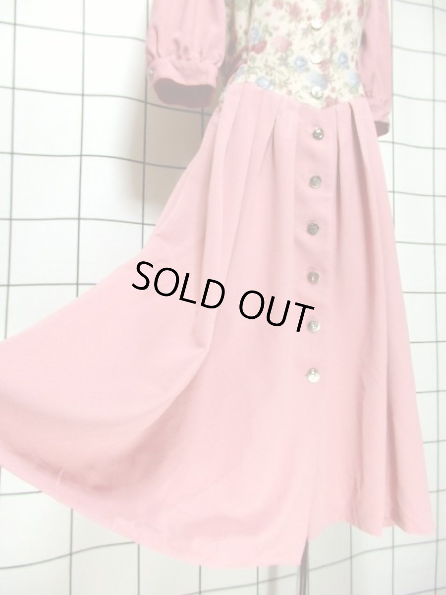 画像14: リネン 花柄 前開き 切り替えし リボン紐 ベージュ ピンク 袖あり クラシカル フォークロア ヨーロッパ古着 ディアンドル チロルドレス ドイツ民族衣装 仮装 舞台 演劇 演奏会 ドレス フォークダンス オクトーバーフェスト【Y7031】 (14)