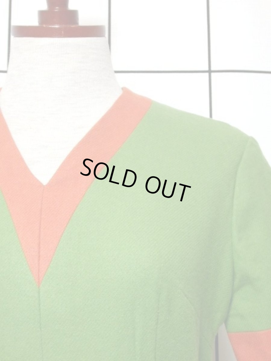 画像9: デンマーク製 ウール グリーン オレンジ バイカラー 半袖 レトロ ヨーロッパ古着 ヴィンテージワンピース【7051】 (9)