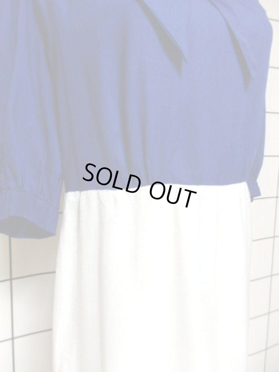 画像11: レース切り替えし ホワイト ブルー 首元リボン ヨーロッパ古着 ヴィンテージワンピース【7063】 (11)