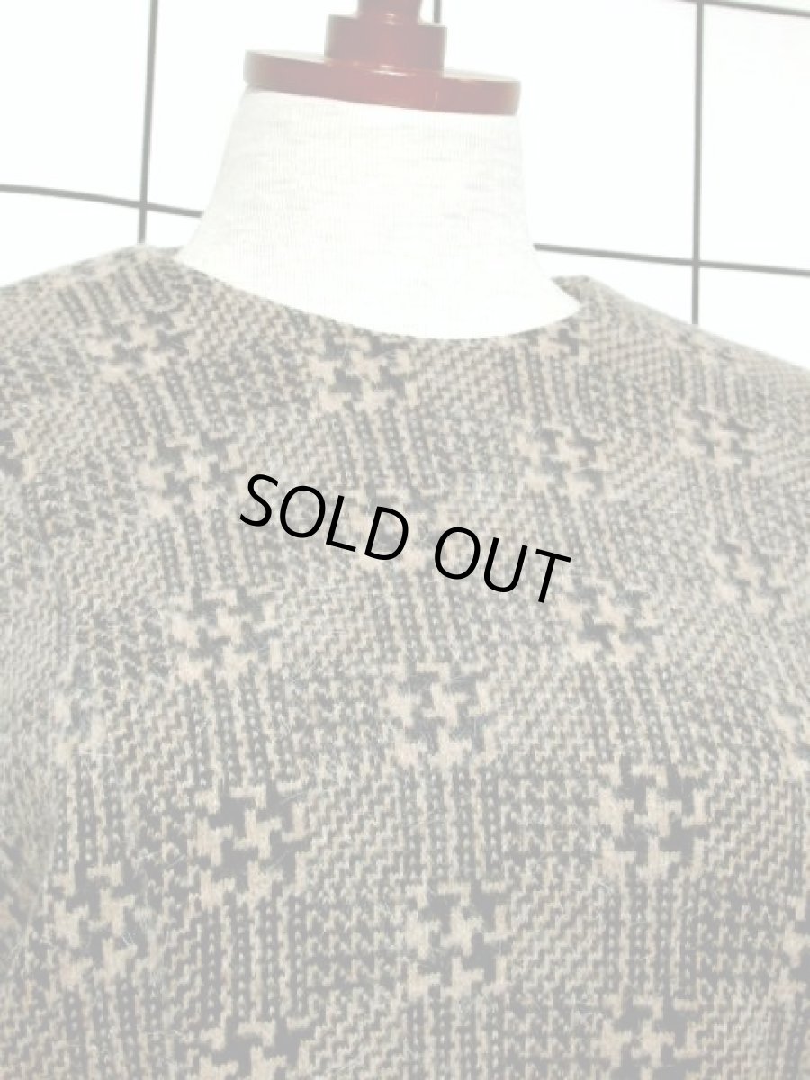 画像3: オンワード ニット ベージュ ブラック ウエストゴム 長袖 昭和レトロ 国産古着 レトロヴィンテージワンピース【7070】 (3)