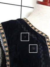 画像10: レトロベスト チロルテープ リボン装飾 裏地ボアで暖か 70's ブラック 黒 フォークロア 古着 (10)