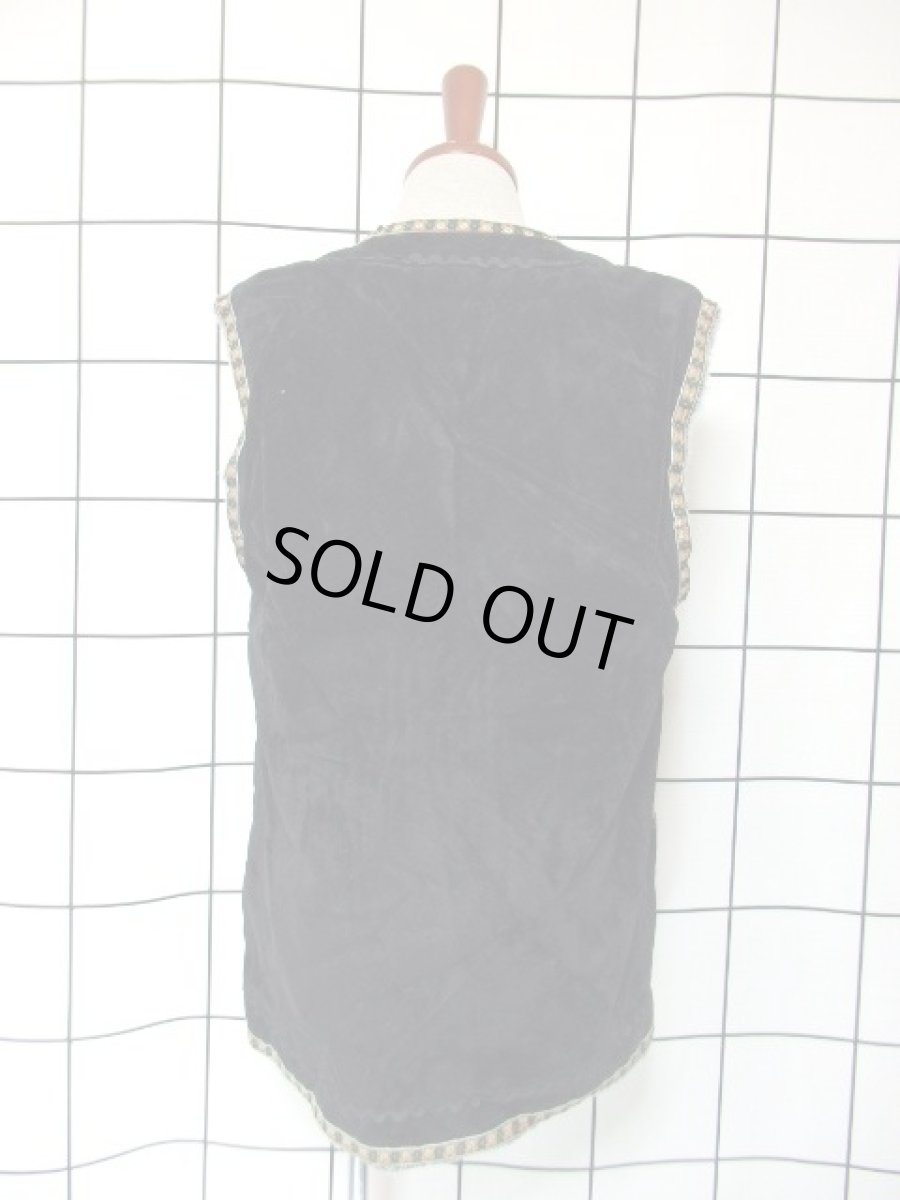 画像5: レトロベスト チロルテープ リボン装飾 裏地ボアで暖か 70's ブラック 黒 フォークロア 古着 (5)