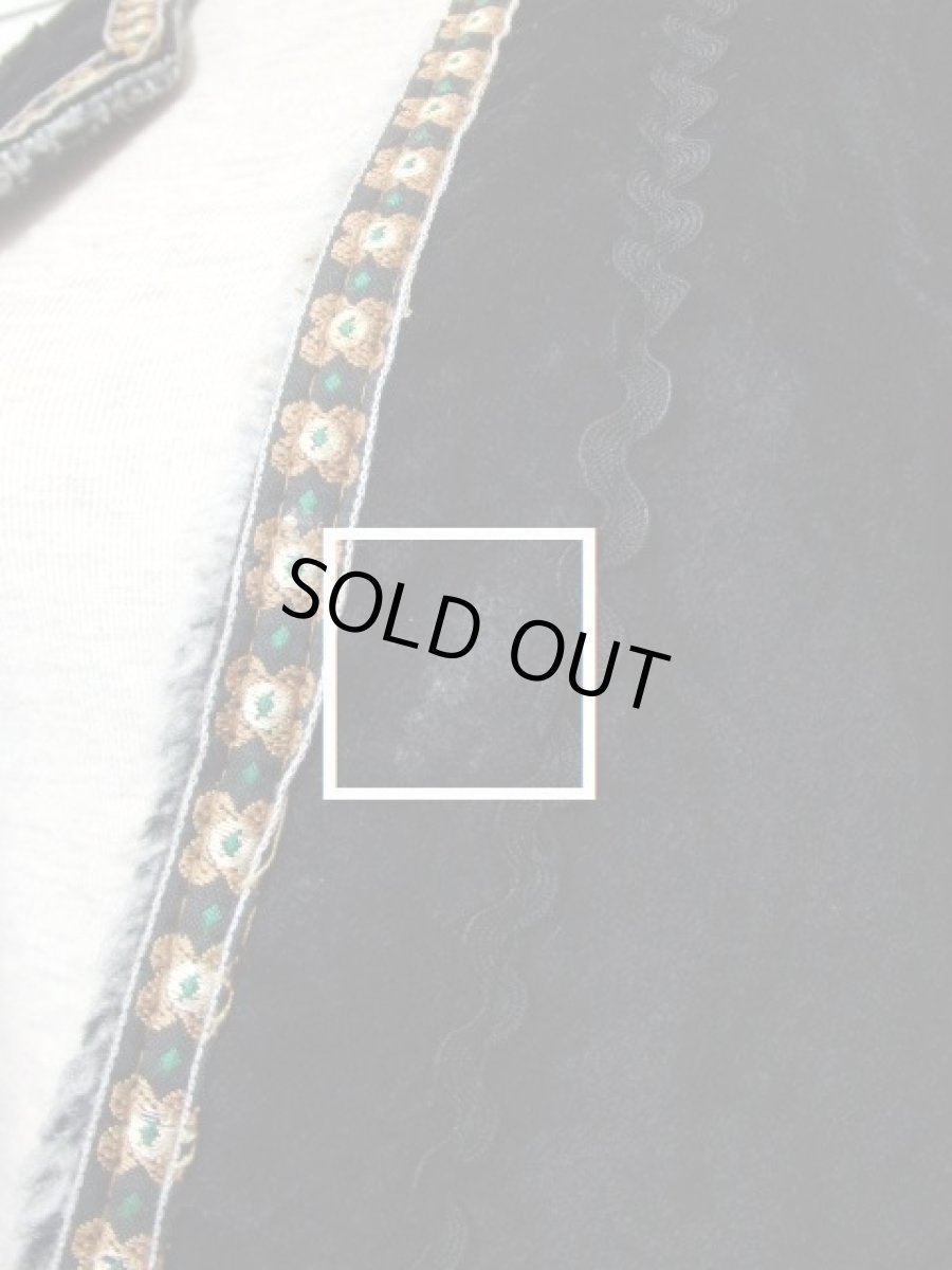 画像11: レトロベスト チロルテープ リボン装飾 裏地ボアで暖か 70's ブラック 黒 フォークロア 古着 (11)