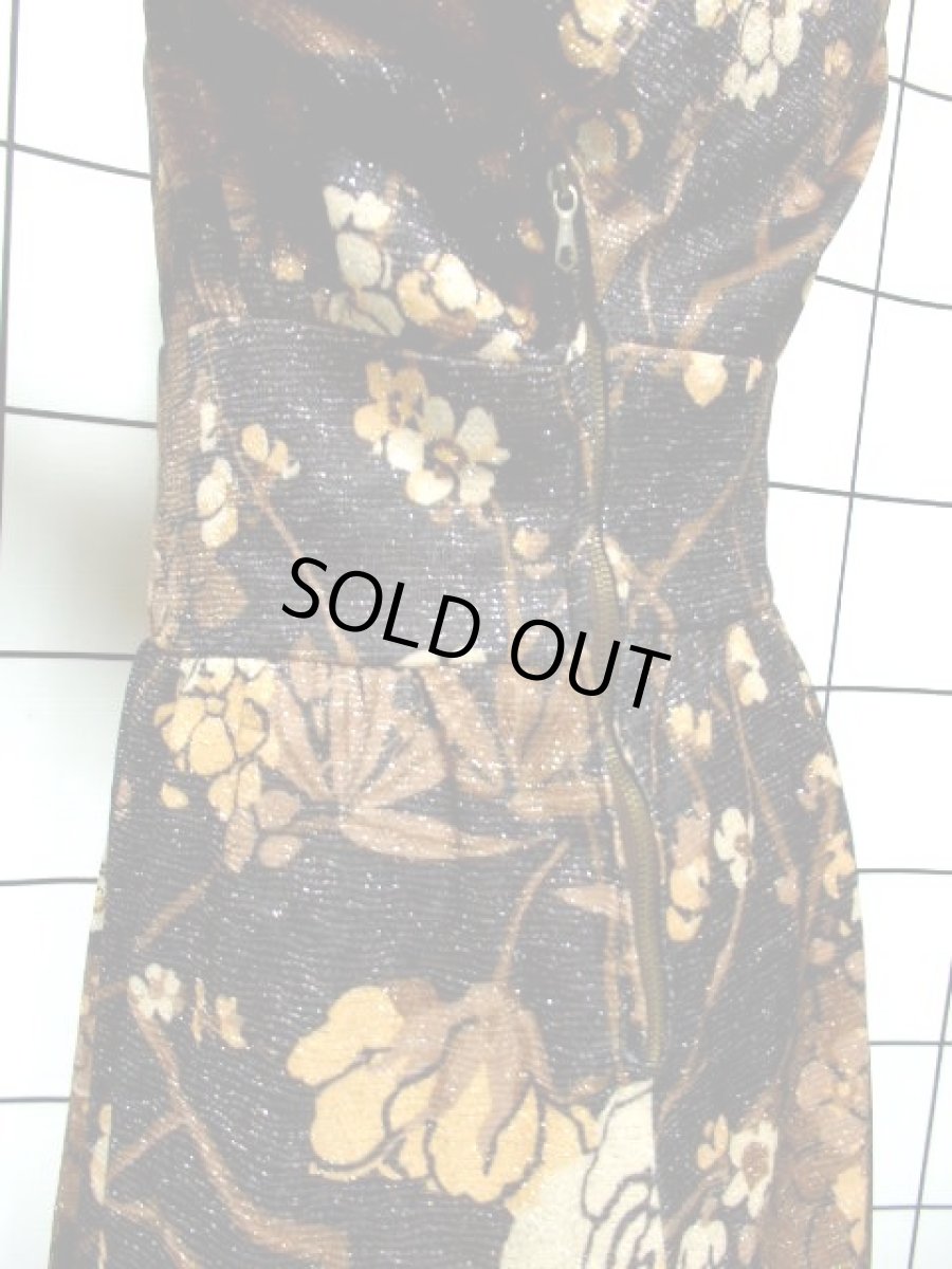 画像9: レトロモダン ボタニカル柄 花柄 ブラウン Vネック ラメ ドルマンスリーブ クラシカル ヨーロッパ古着 ヴィンテージドレス【7104】 (9)