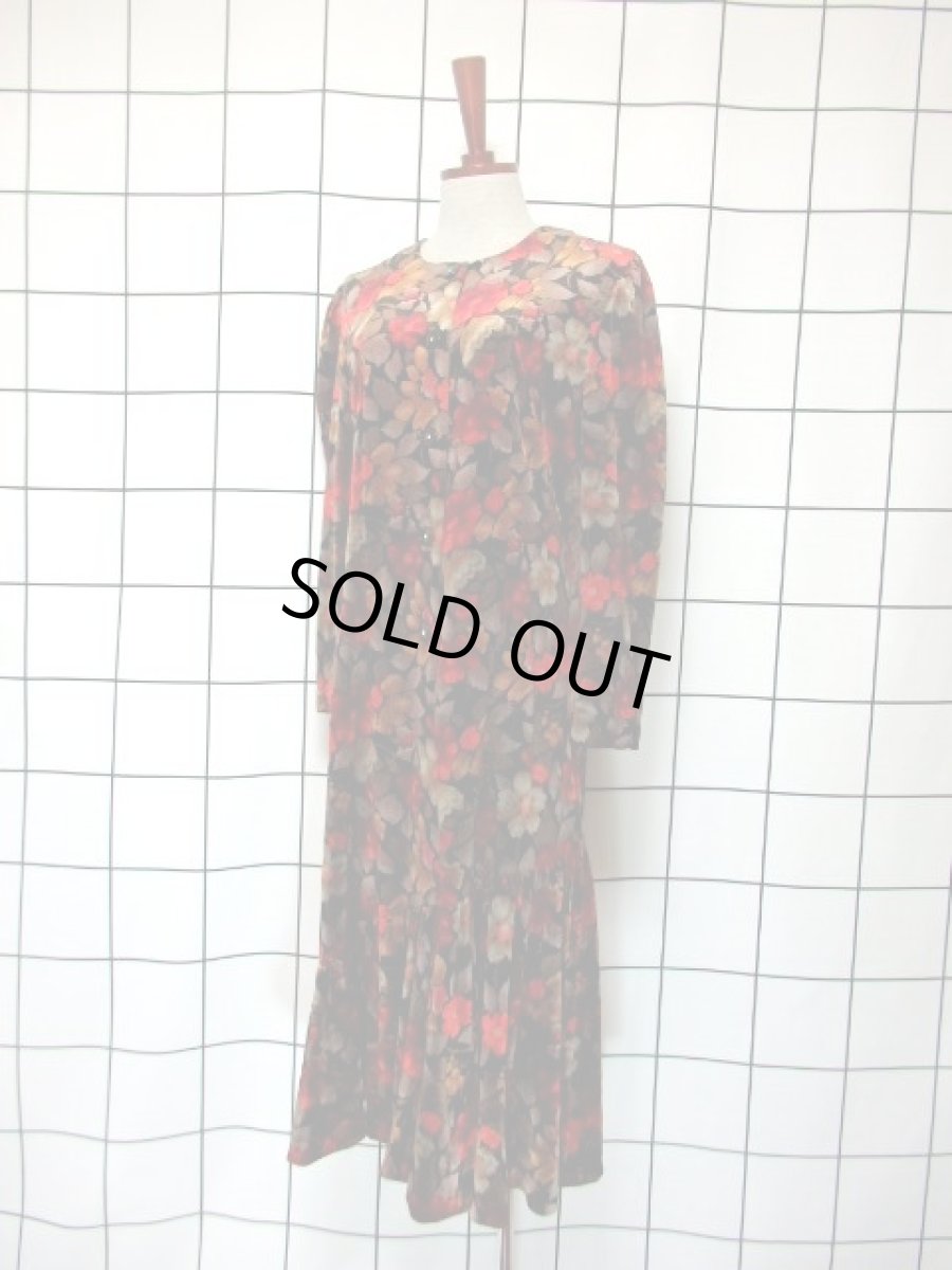 画像2: ベロア 花柄 長袖 昭和レトロ 国産古着 レトロワンピース【7123】 (2)