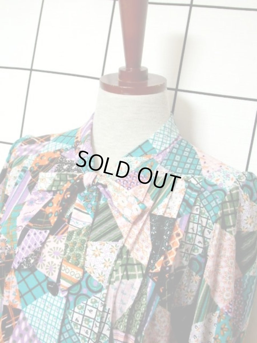 画像9: レトロワンピース チェック柄 ドット柄 花柄 首元リボン 長袖 古着 (9)