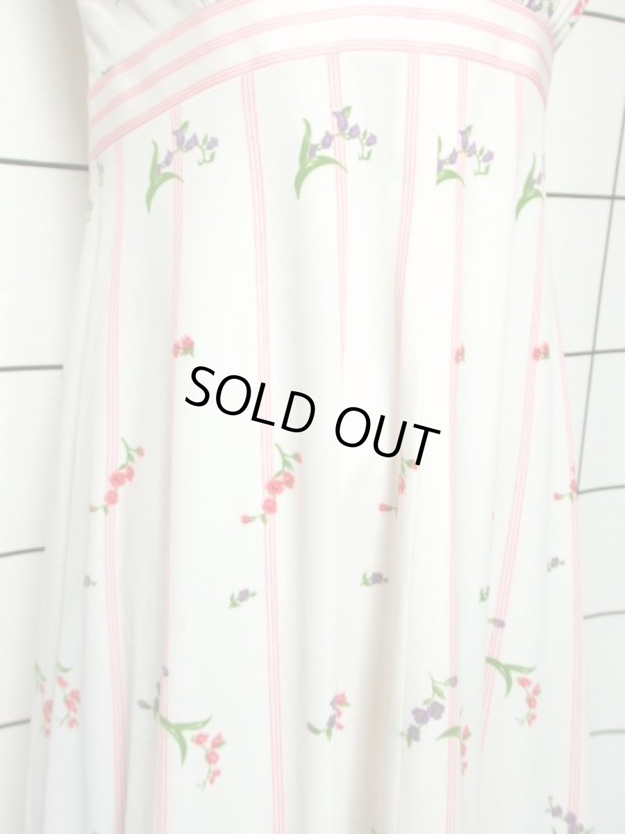 画像11: パーティースタイルにもおすすめ ホワイト 白 70's 花柄 ストライプ レトロ ヨーロッパ古着 ヴィンテージドレス【7160】 (11)