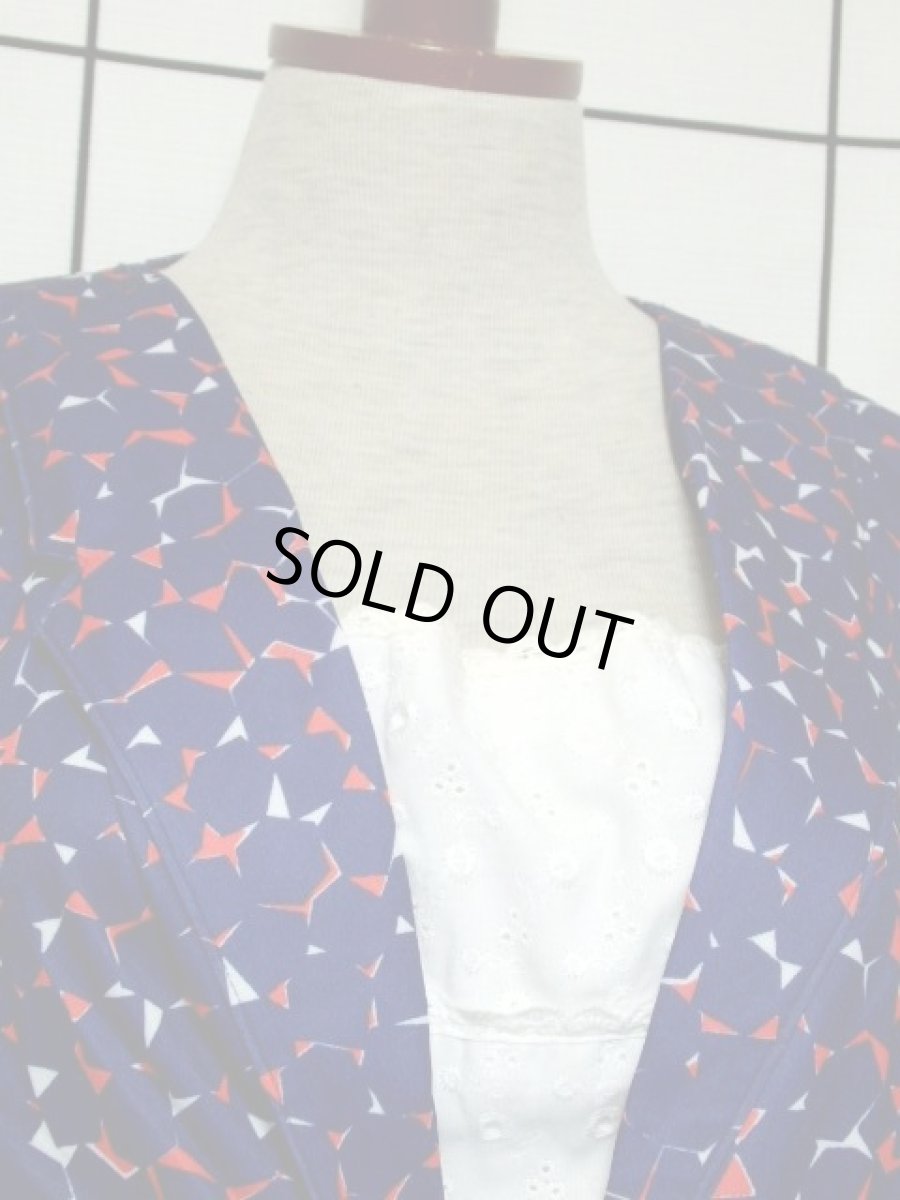 画像3: フロントホワイトレース ネイビー ふんわり袖 上品 レトロ 長袖 ヨーロッパ古着 ヴィンテージドレス 【6349】  (3)