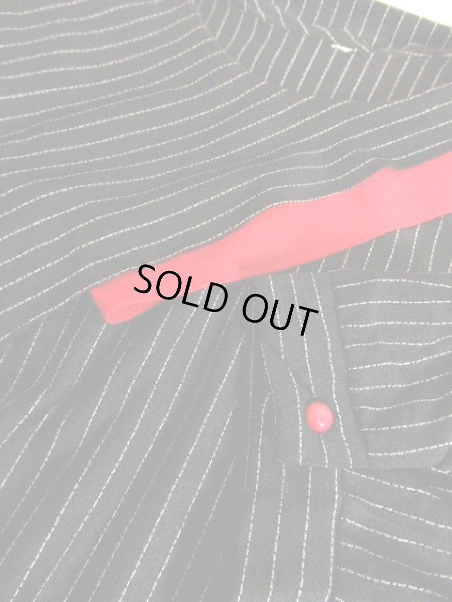 画像16: 80年代 ストライプ柄 ブラック レッド ウエストゴム 長袖 クラシカル USA古着 ヴィンテージワンピース 【6224】  (16)