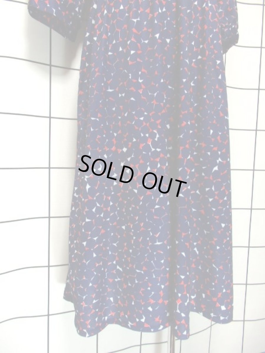 画像13: フロントホワイトレース ネイビー ふんわり袖 上品 レトロ 長袖 ヨーロッパ古着 ヴィンテージドレス 【6349】  (13)