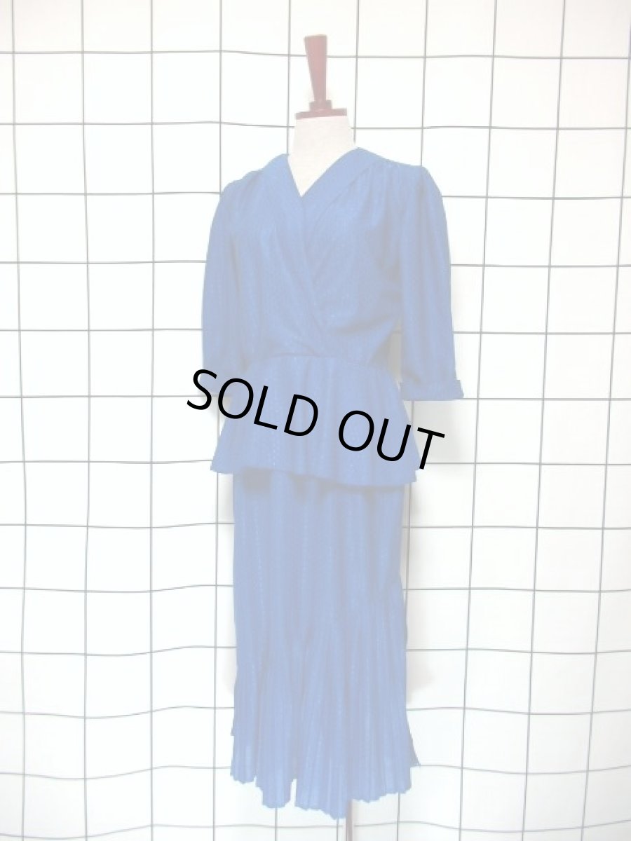 画像2: ドットモチーフ織り ティアード プリーツ ブルー ヨーロッパ古着 レトロ ヴィンテージドレス【7271】 (2)