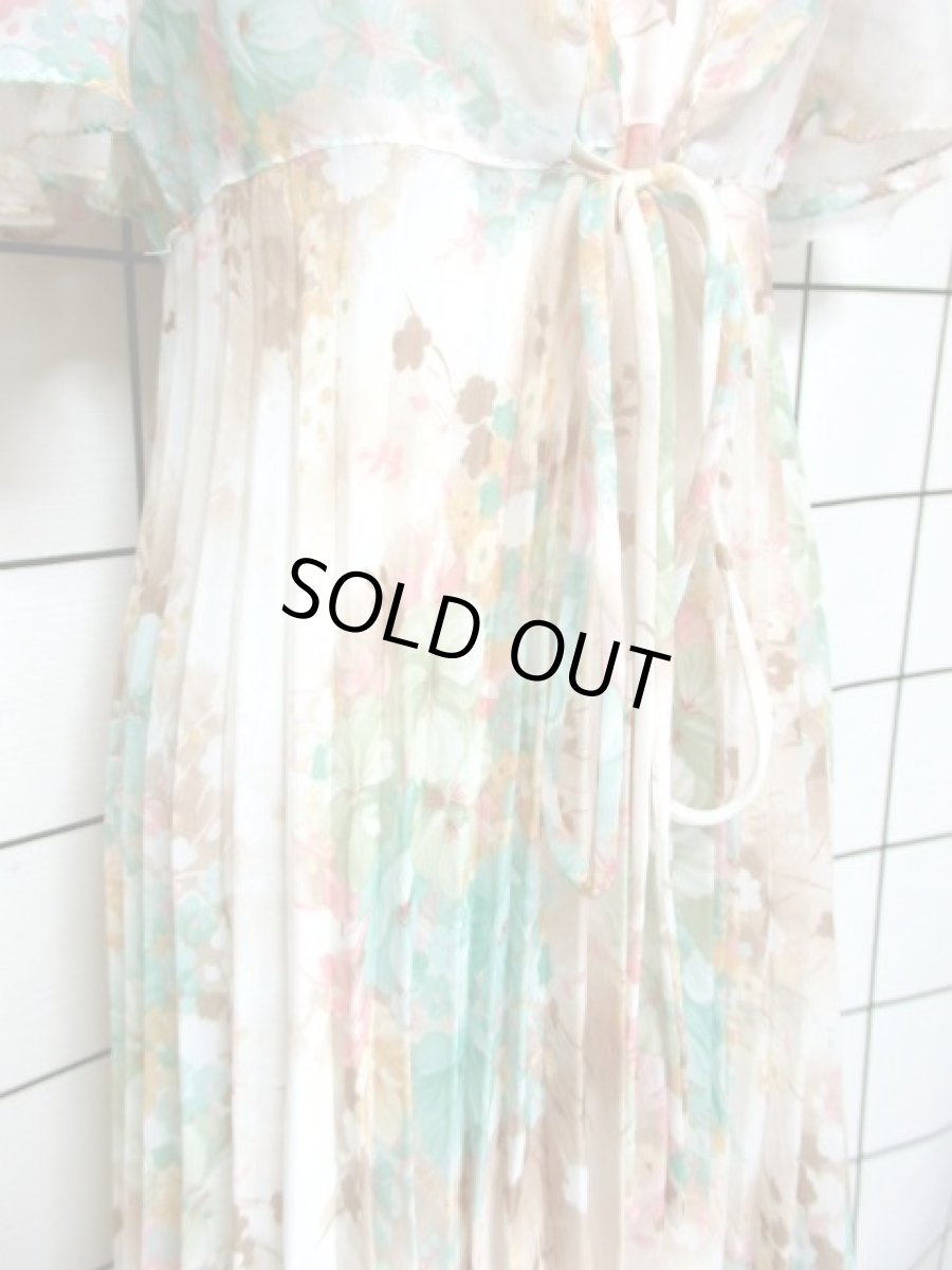 画像10: フランス製 花柄 パステルカラー プリーツ ティアード フレア袖 リボン レトロ ヨーロッパ古着 ヴィンテージドレス【7286】 (10)