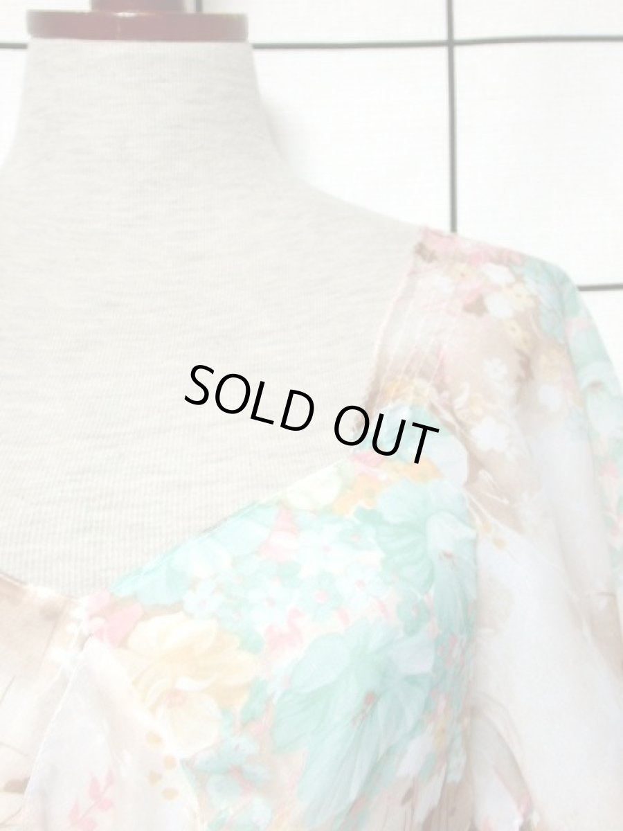 画像9: フランス製 花柄 パステルカラー プリーツ ティアード フレア袖 リボン レトロ ヨーロッパ古着 ヴィンテージドレス【7286】 (9)