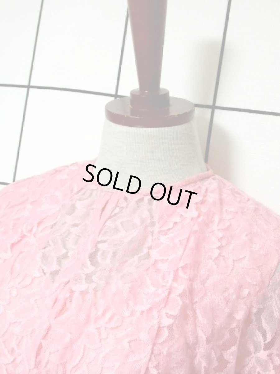 画像7: 総レース ケープ付 ピンク パーティースタイルにも 上品 クラシカル レトロ ヨーロッパ古着 ヴィンテージドレス (7)