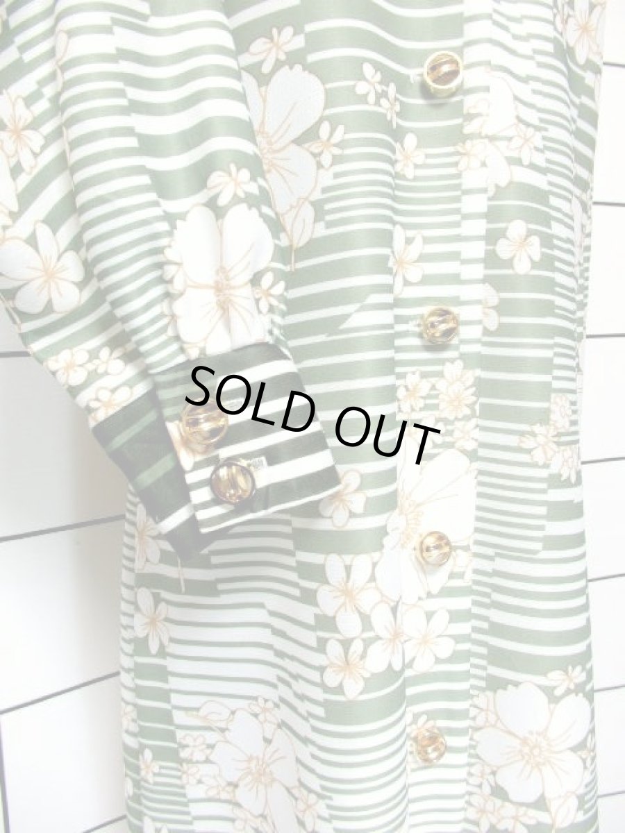 画像12: 花柄 ボーダー 前開き グリーン ホワイト マキシ丈 長袖 レトロ USA古着 ヴィンテージワンピース【7296】 (12)