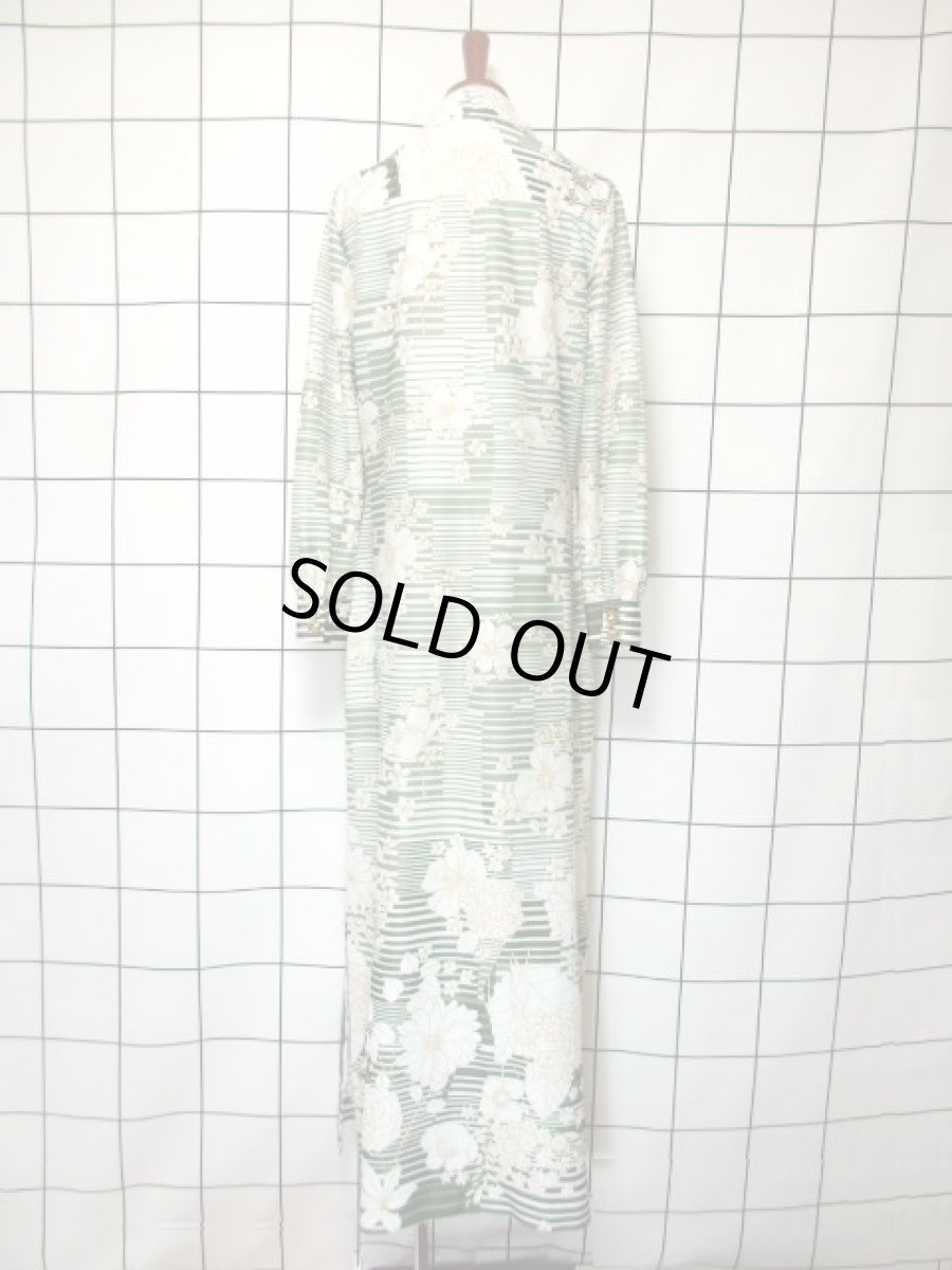 画像5: 花柄 ボーダー 前開き グリーン ホワイト マキシ丈 長袖 レトロ USA古着 ヴィンテージワンピース【7296】 (5)