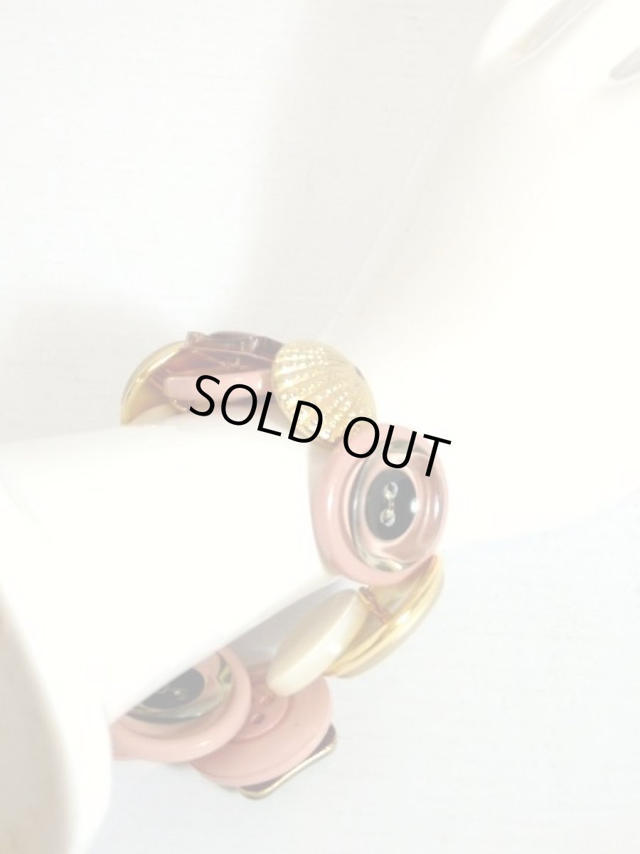 画像2:  ハンドメイドアクセサリー ブレスレット ボタン レトロヴィンテージパーツ 手作り【7300】 (2)