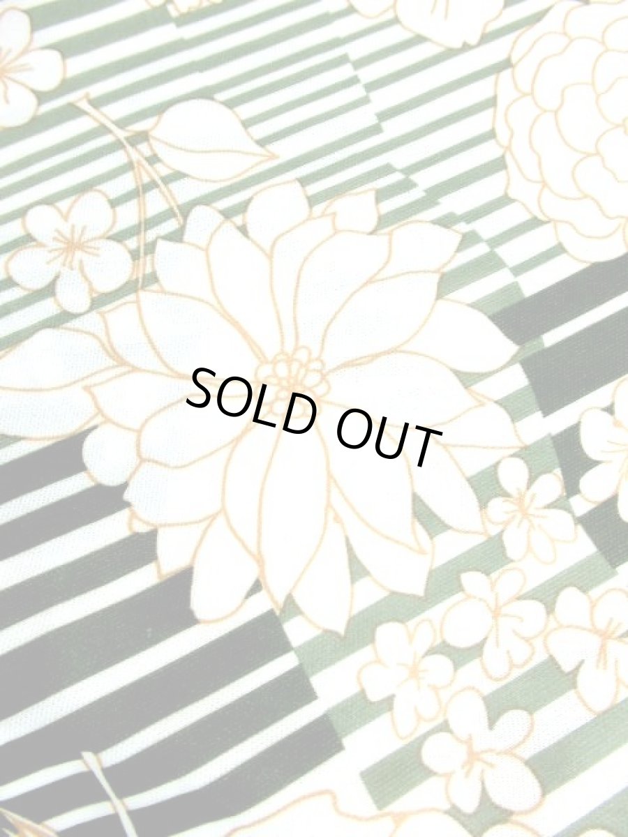 画像18: 花柄 ボーダー 前開き グリーン ホワイト マキシ丈 長袖 レトロ USA古着 ヴィンテージワンピース【7296】 (18)