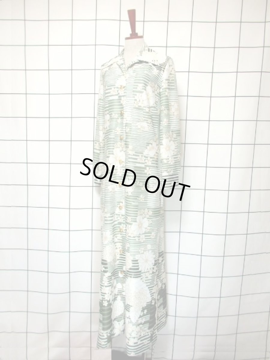 画像2: 花柄 ボーダー 前開き グリーン ホワイト マキシ丈 長袖 レトロ USA古着 ヴィンテージワンピース【7296】 (2)